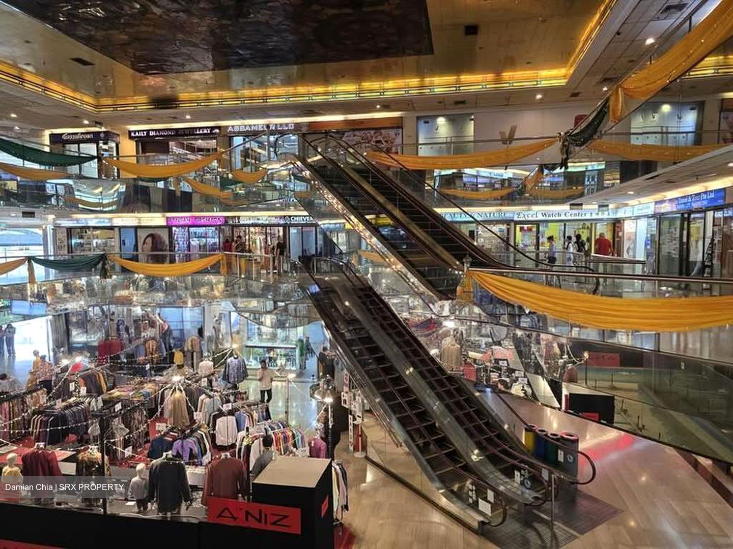 The Golden Landmark (D7), Retail #567529531